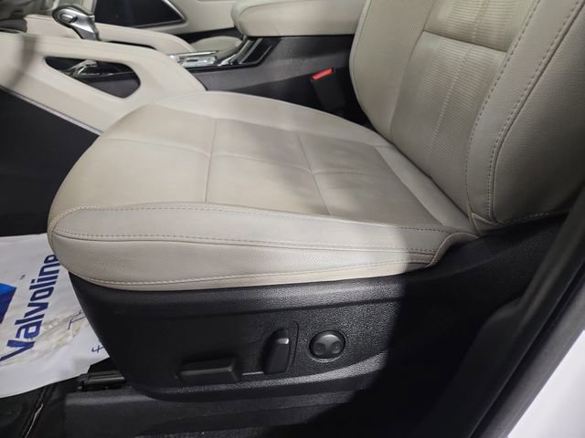 Certified 2024 Kia Telluride EX w/ EX Captain's Chair Package image 35