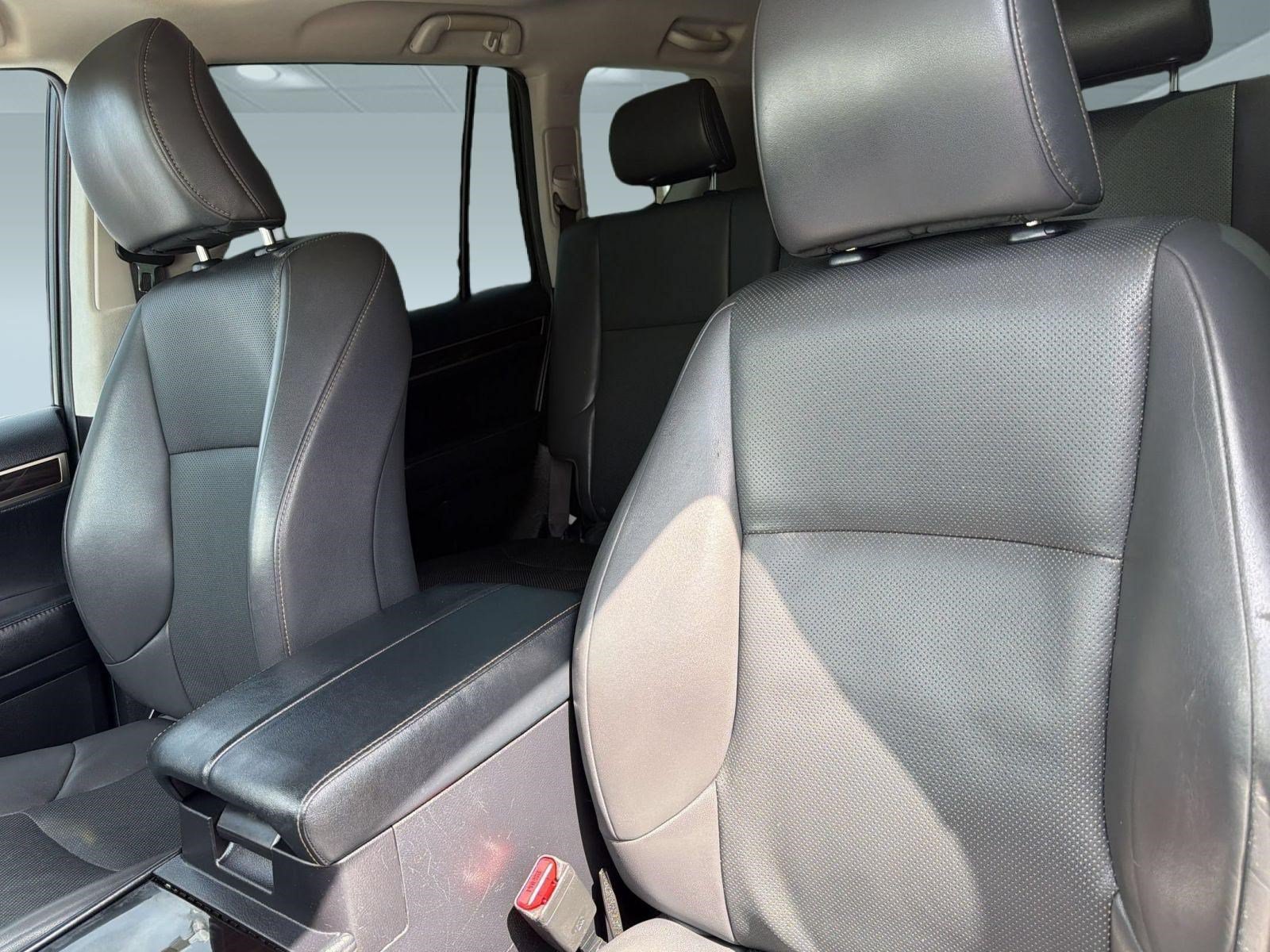 Used 2019 Lexus GX 460 w/ Navigation Package AWD/4WD image 22