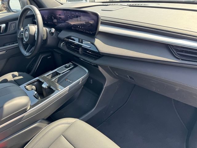 Certified 2025 Buick Enclave Preferred image 7