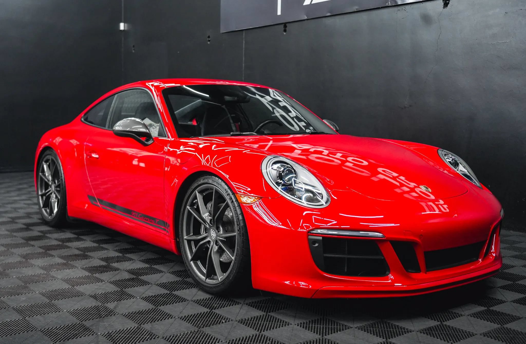 Used 2018 Porsche 911 Carrera T RWD image 20