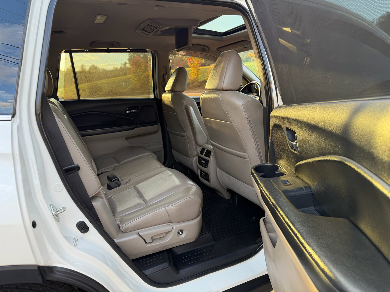 Used 2016 Honda Pilot Touring image 22