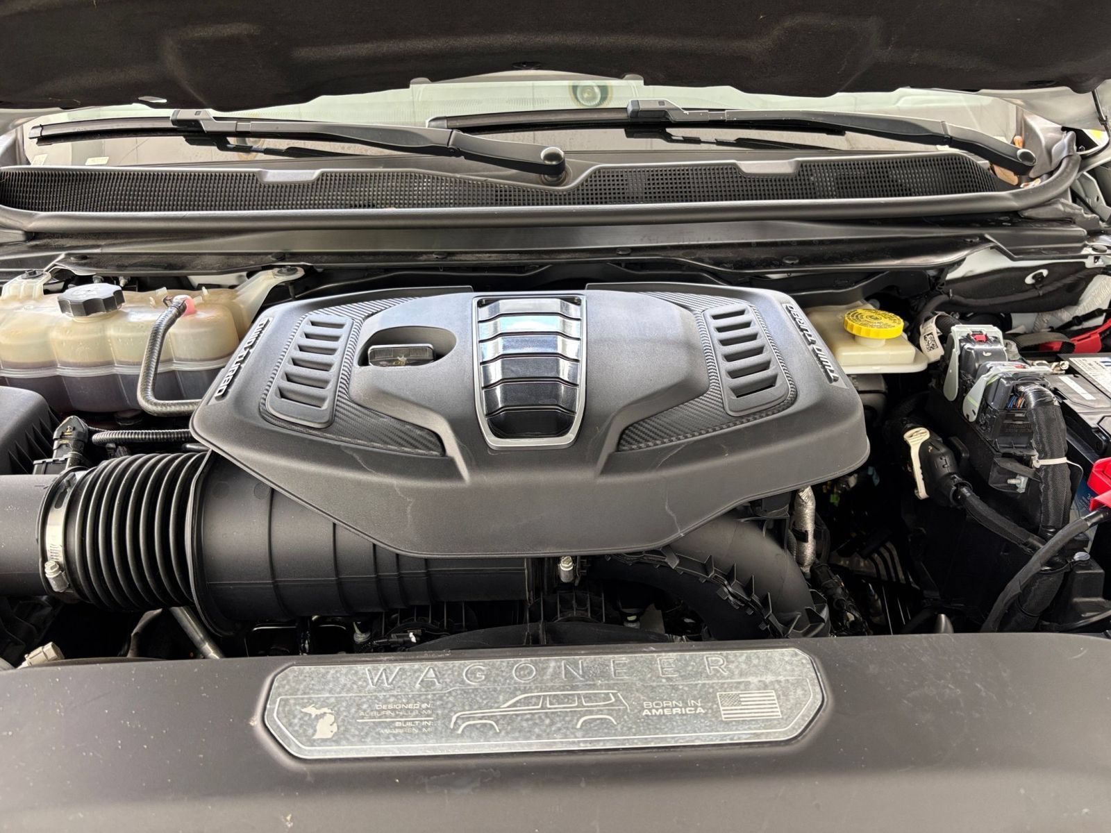 Used 2023 Jeep Grand Wagoneer Series II AWD/4WD image 36