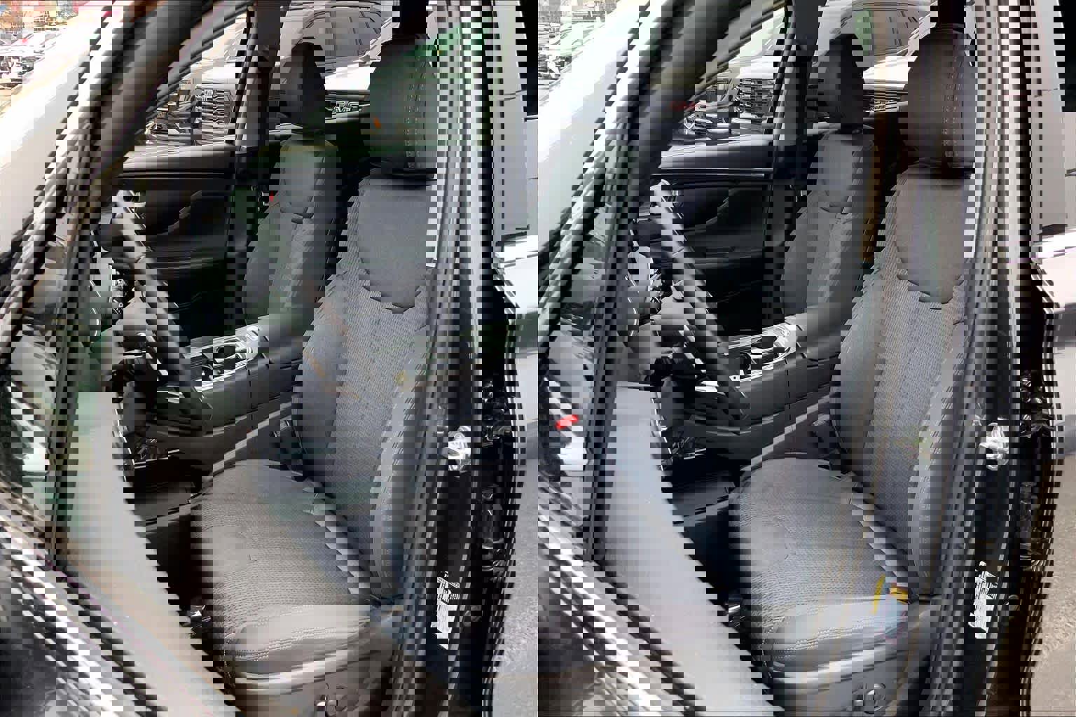 Used 2023 Hyundai Santa Fe SEL w/ Cargo Package image 7