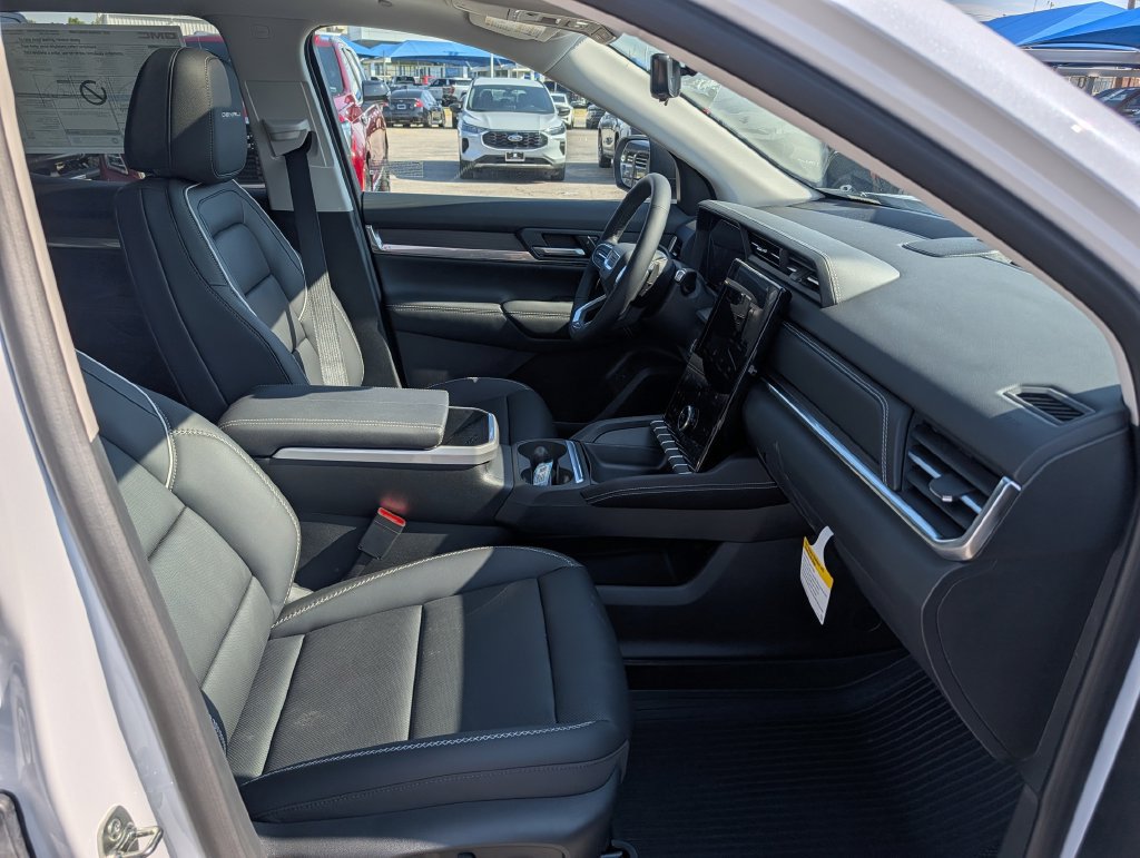 New 2027 GMC Terrain Denali w/ LPO, Floor Liner Package AWD/4WD image 31