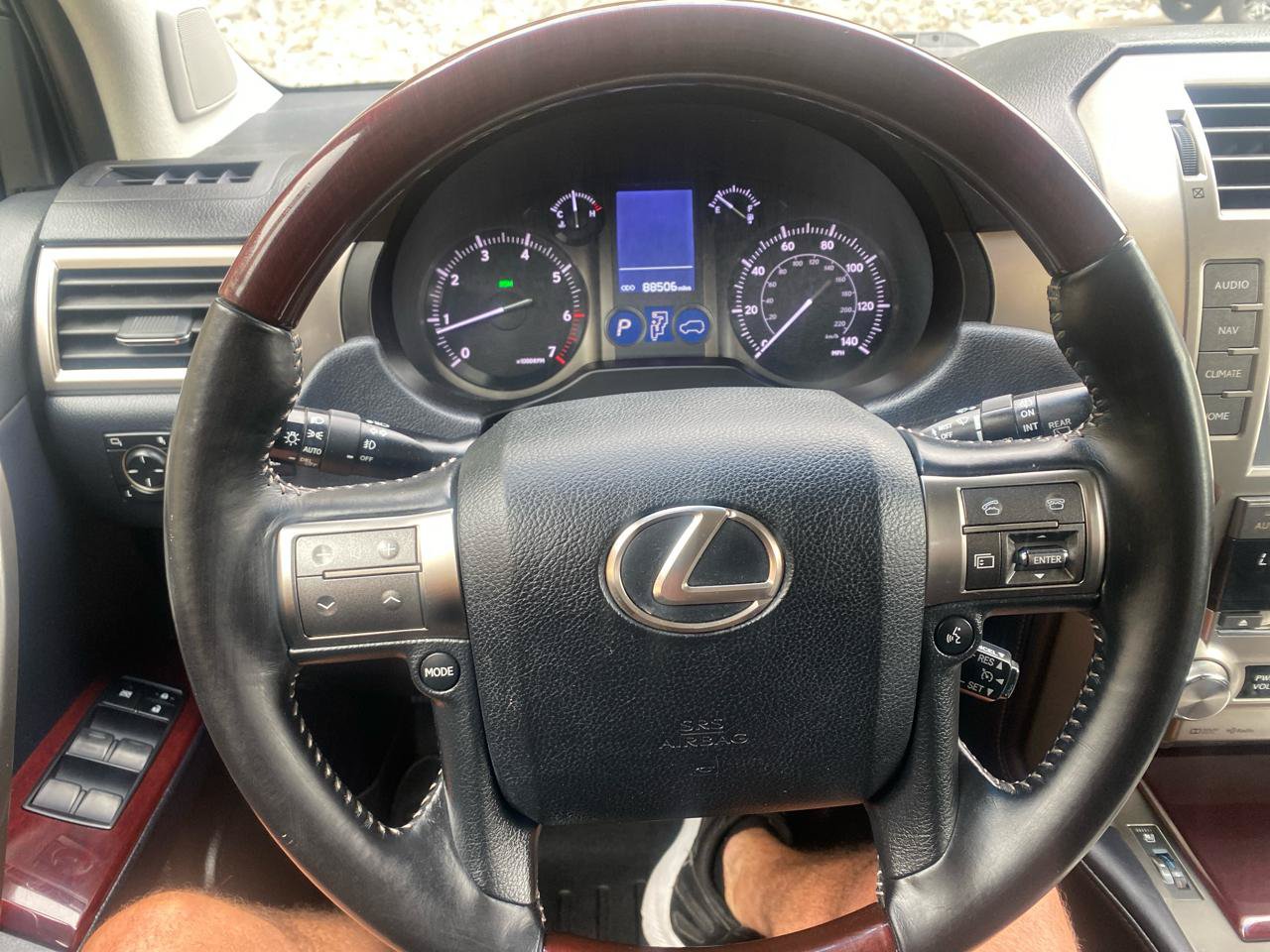 Used 2019 Lexus GX 460 Premium AWD/4WD image 13