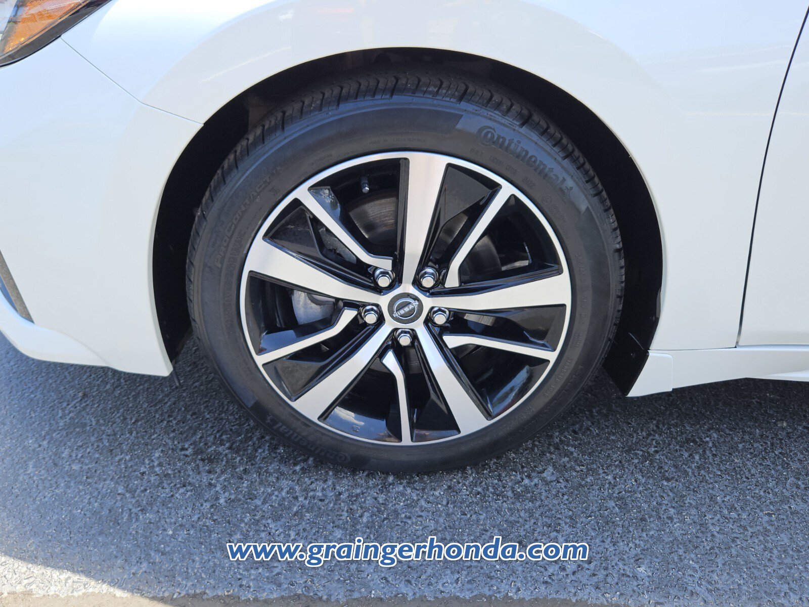 Used 2023 Nissan Maxima Platinum w/ Sport Mat Group FWD image 9