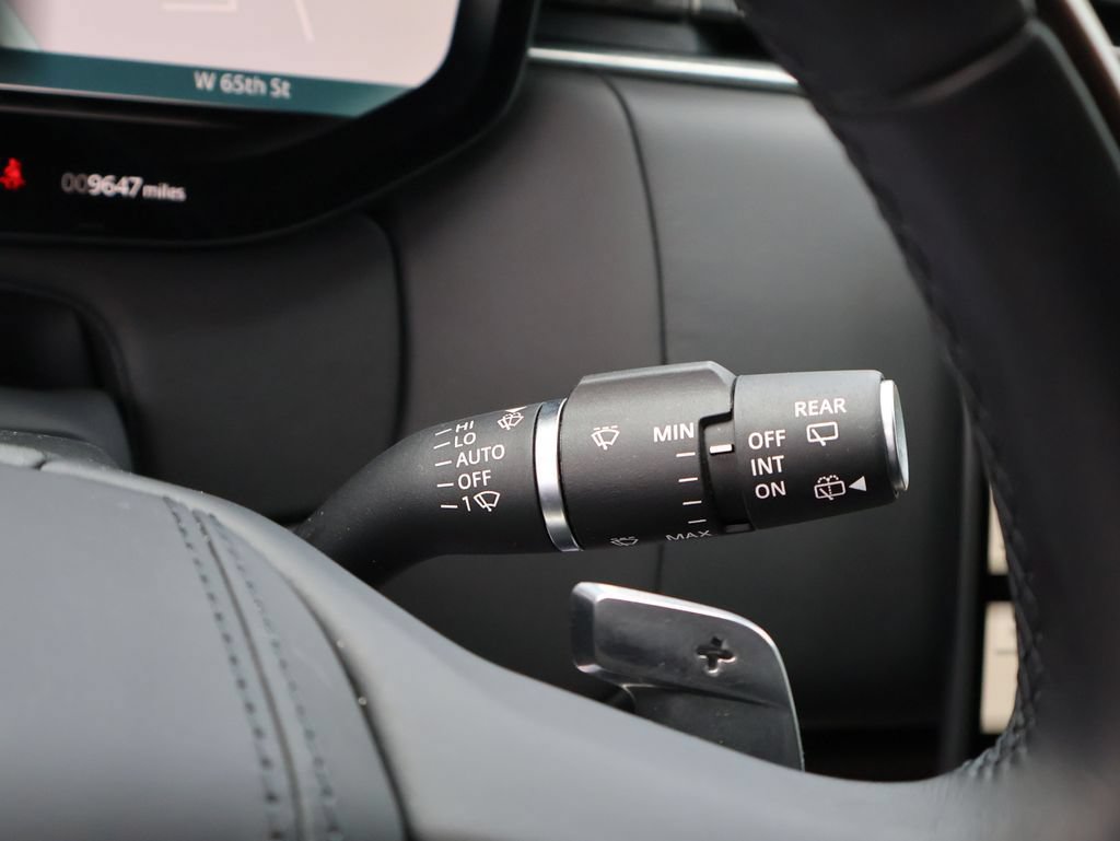 Certified 2025 Land Rover Range Rover Autobiography AWD/4WD image 35
