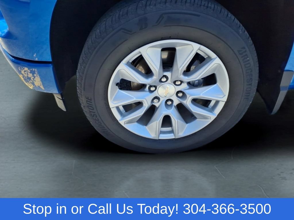 Used 2023 Chevrolet Silverado 1500 Custom AWD/4WD image 9