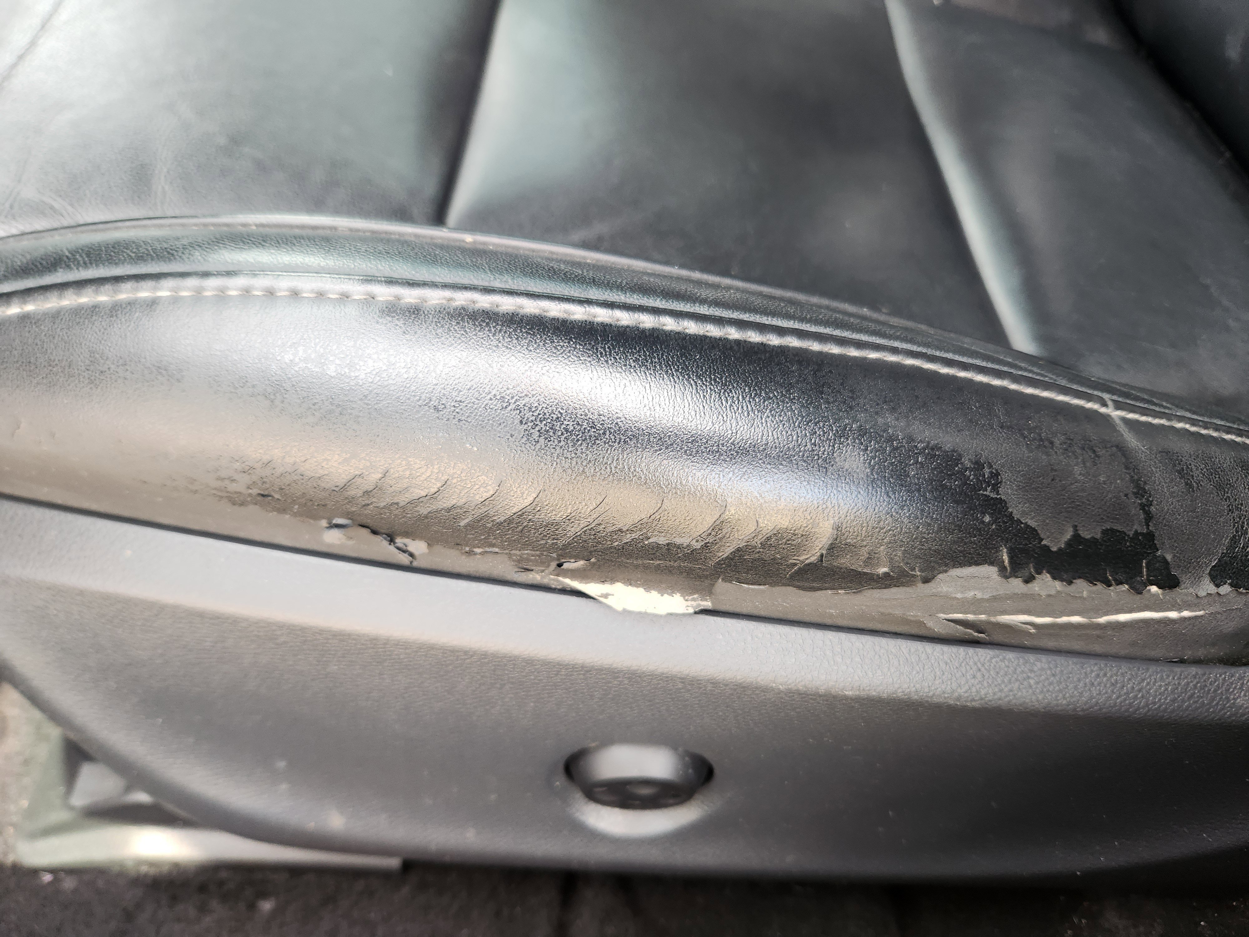 Used 2017 INFINITI QX30 Premium w/ Technology Package image 17