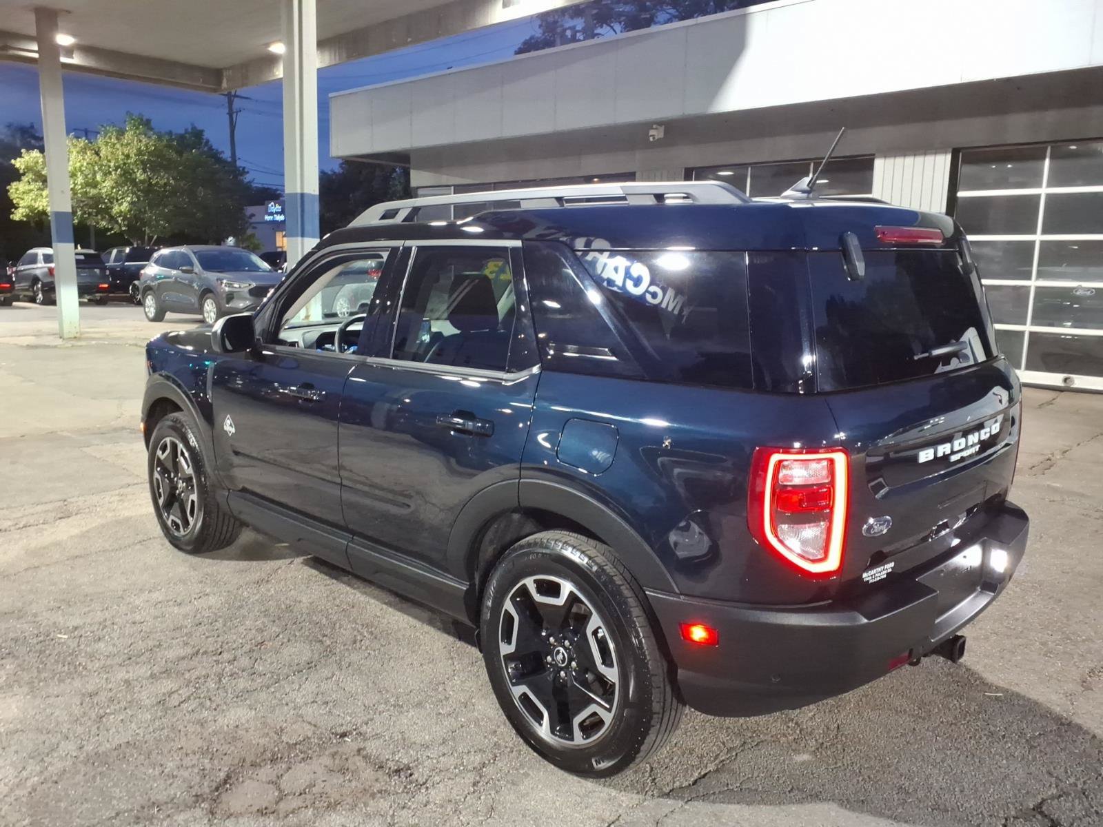 Certified 2023 Ford Bronco Sport Outer Banks w/ Tech Package AWD/4WD image 4