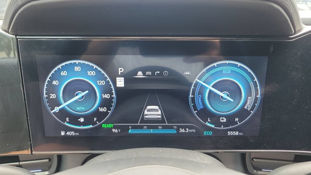 Certified 2025 Hyundai Elantra SEL FWD image 22