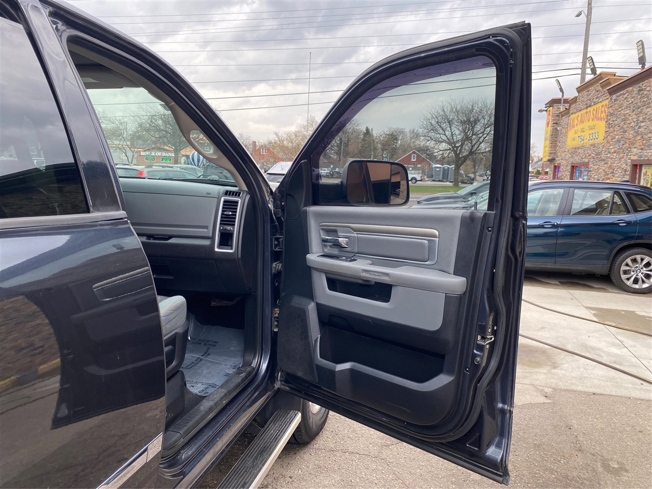 Used 2014 RAM 3500 Big Horn image 29