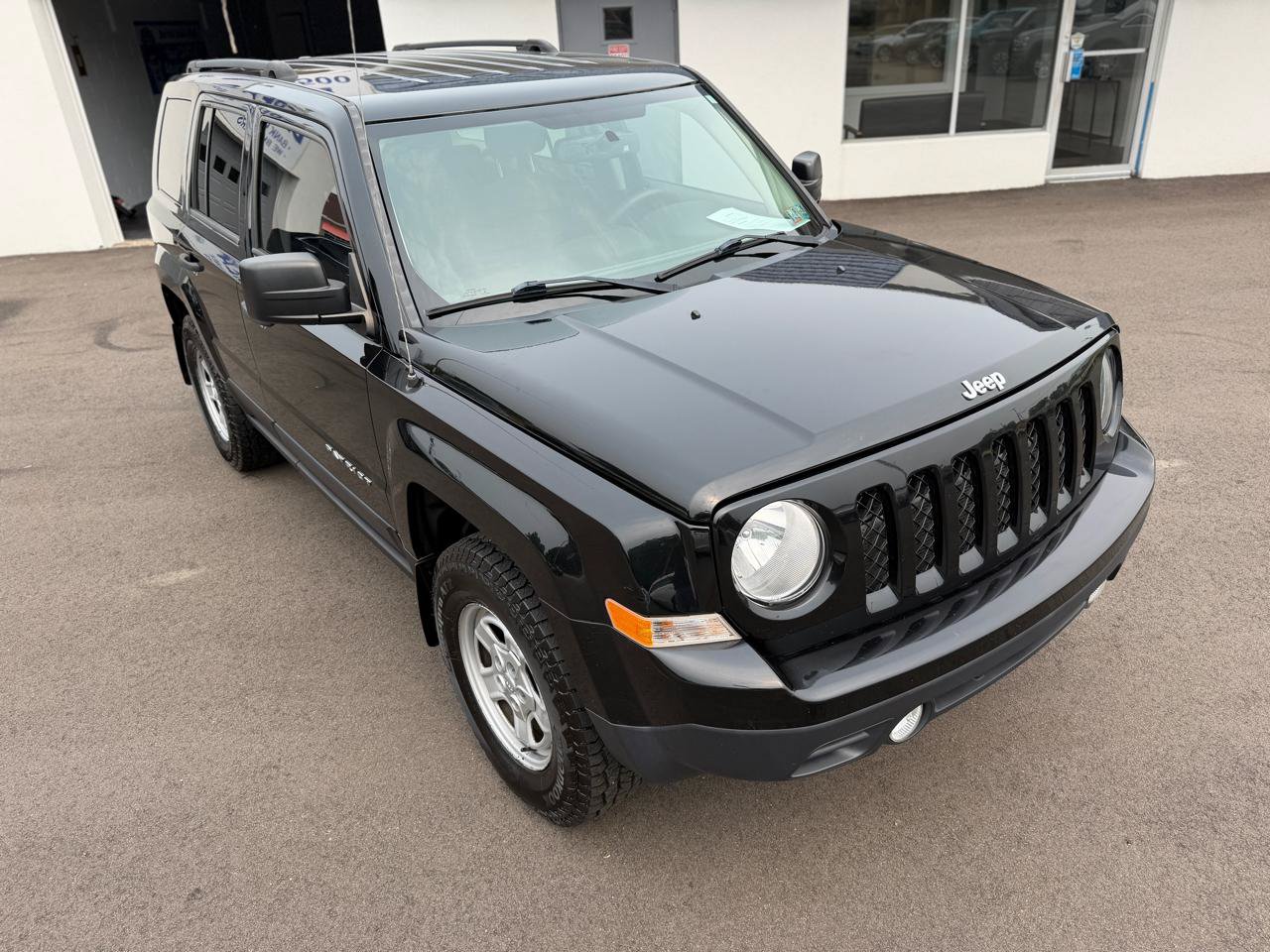 Used 2016 Jeep Patriot Sport FWD image 6