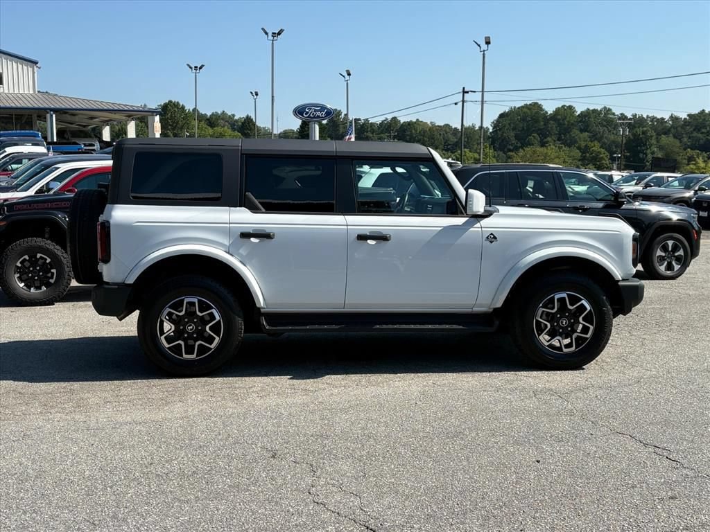 Used 2026 Ford Bronco Outer Banks AWD/4WD image 3
