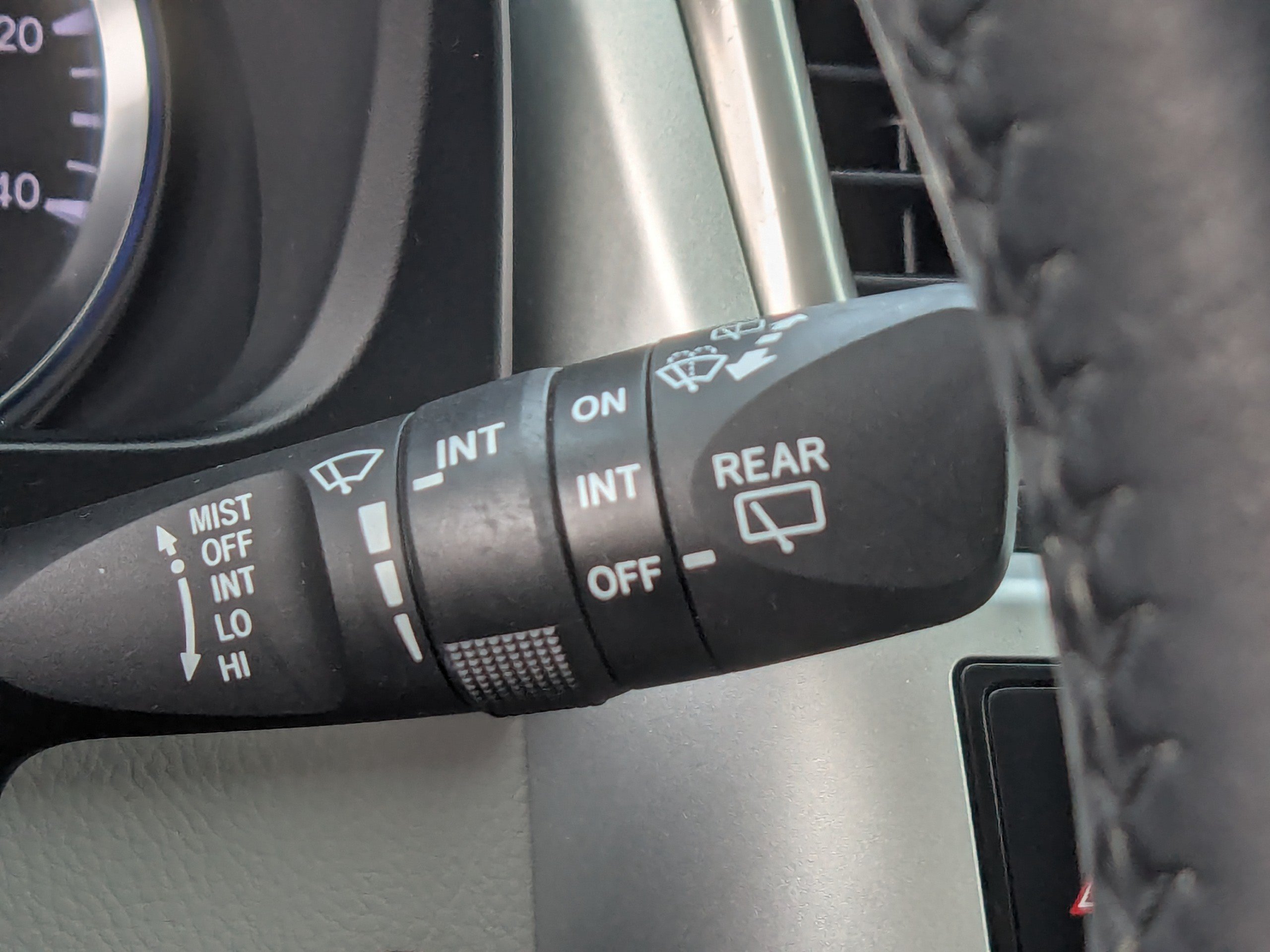 Used 2014 Toyota Highlander Limited AWD/4WD image 33