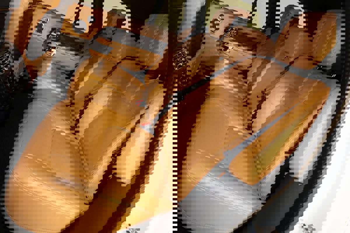 Used 2019 Land Rover Range Rover Autobiography image 11