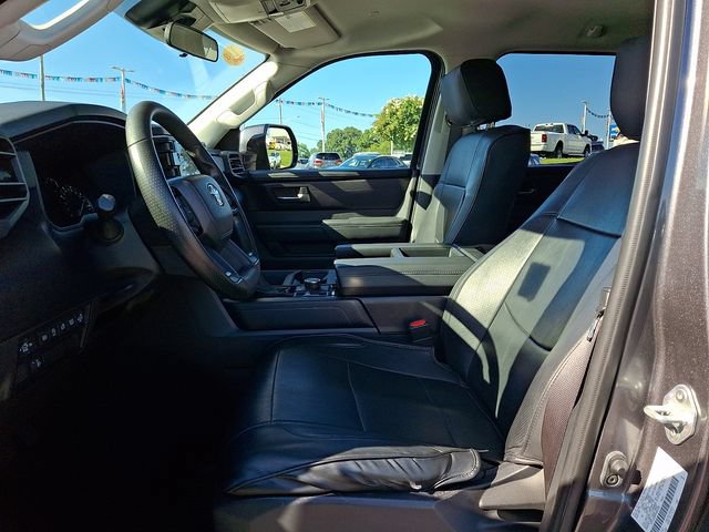 Used 2023 Toyota Tundra SR5 w/ SR5 Convenience Package AWD/4WD image 13
