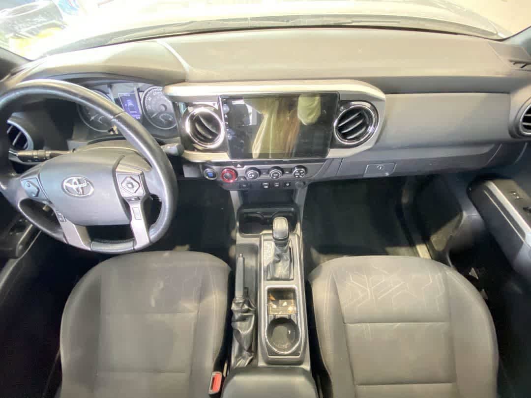 Certified 2019 Toyota Tacoma TRD Sport AWD/4WD image 23