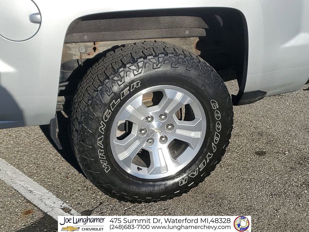 Used 2018 Chevrolet Silverado 1500 LT w/ All Star Edition image 31
