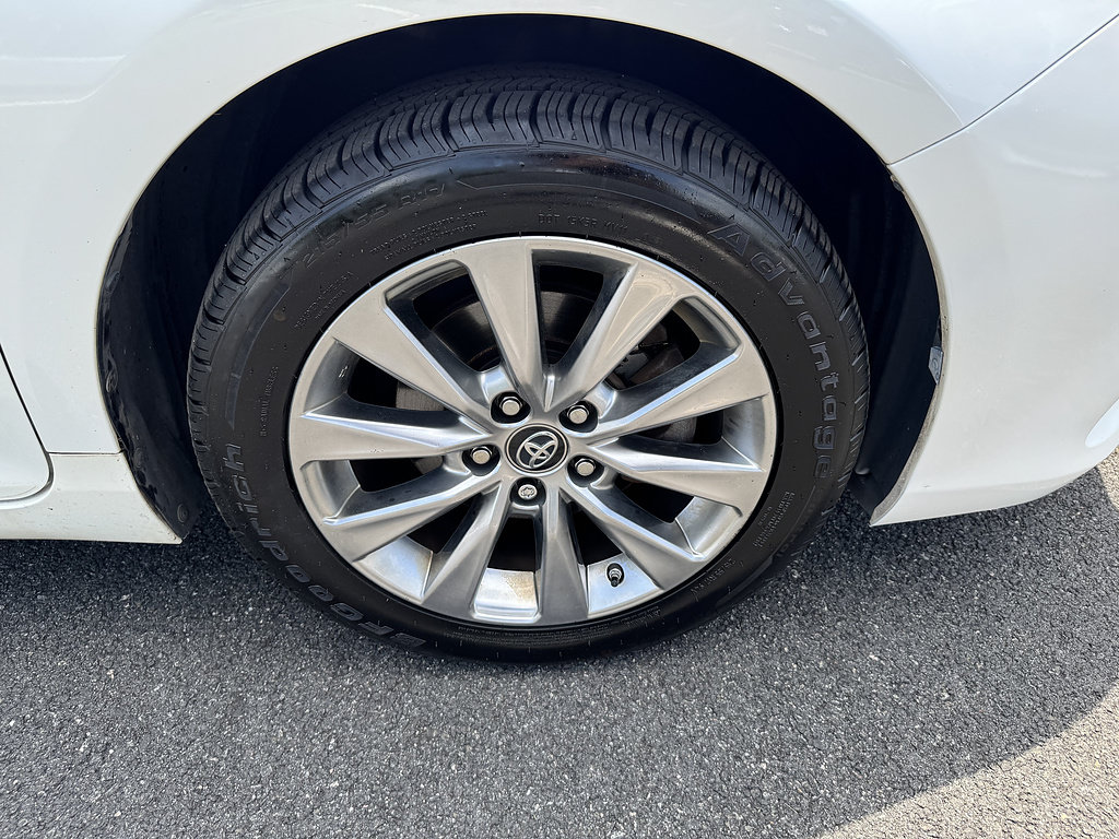 Certified 2017 Toyota Camry XLE w/ Moonroof Package FWD image 20