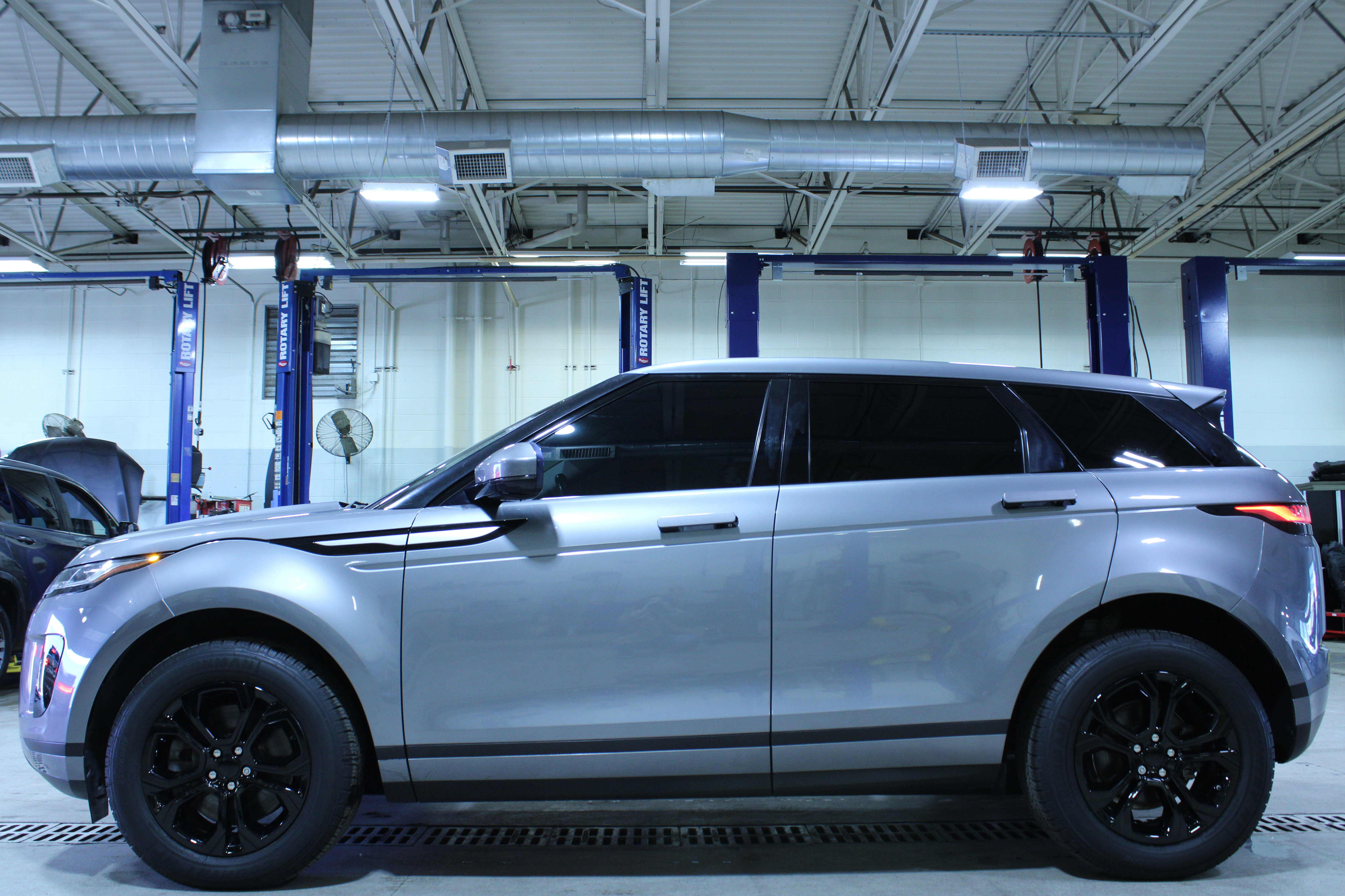 Used 2020 Land Rover Range Rover Evoque S image 36