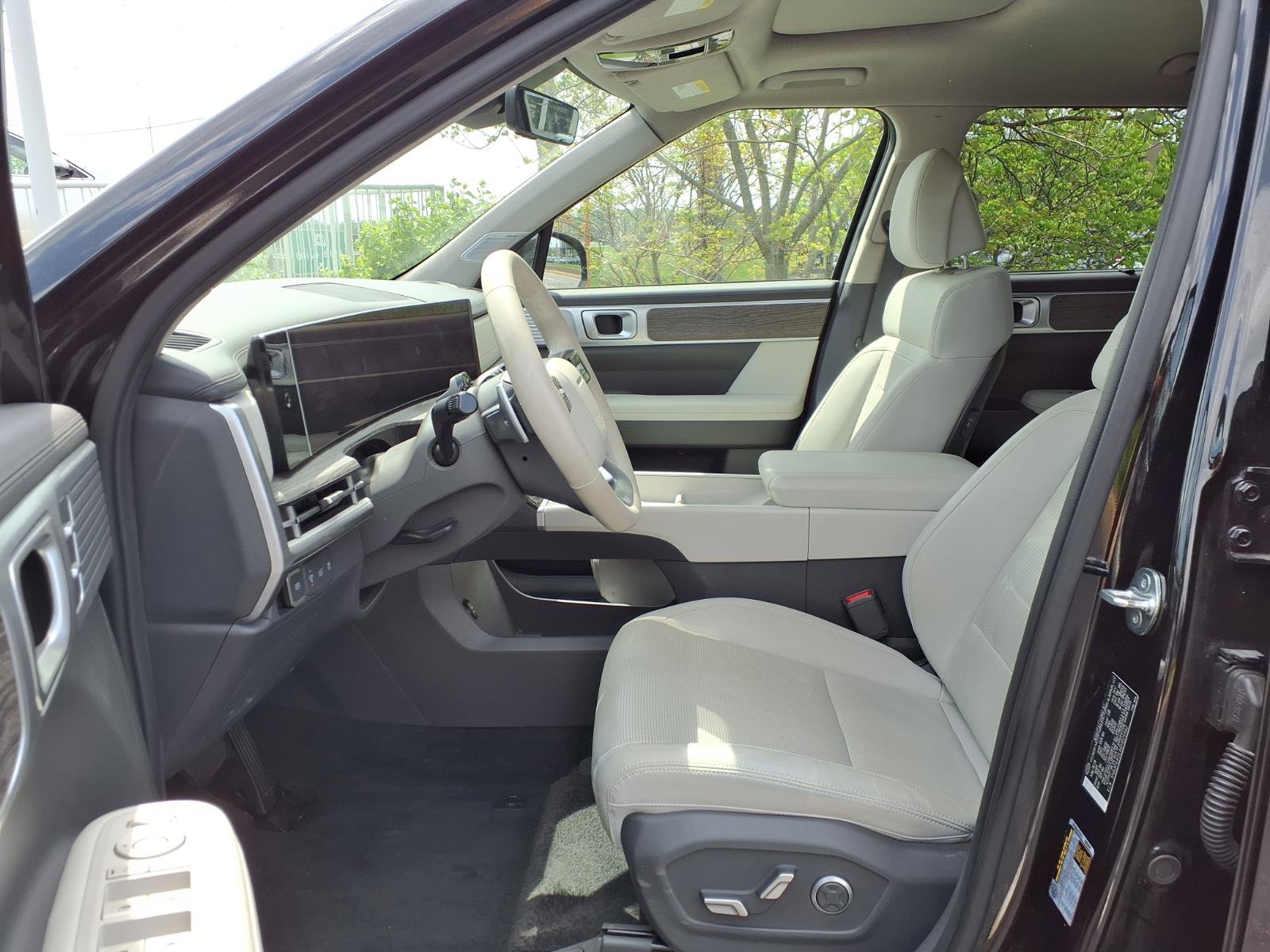 Used 2024 Hyundai Santa Fe Limited image 24