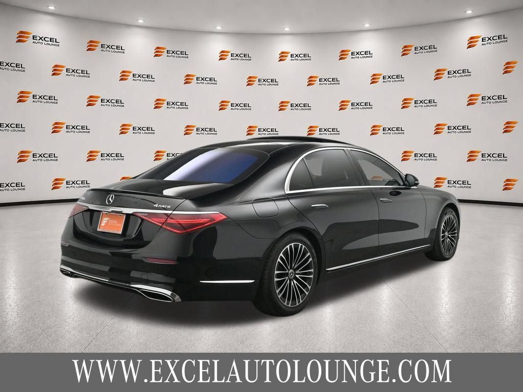 Used 2024 Mercedes-Benz S 580e 4MATIC Sedan image 5