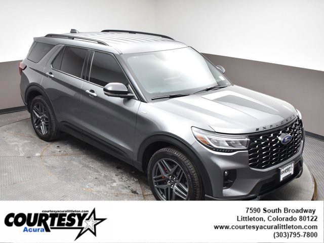 Used 2025 Ford Explorer ST-Line w/ Premium Package image 30
