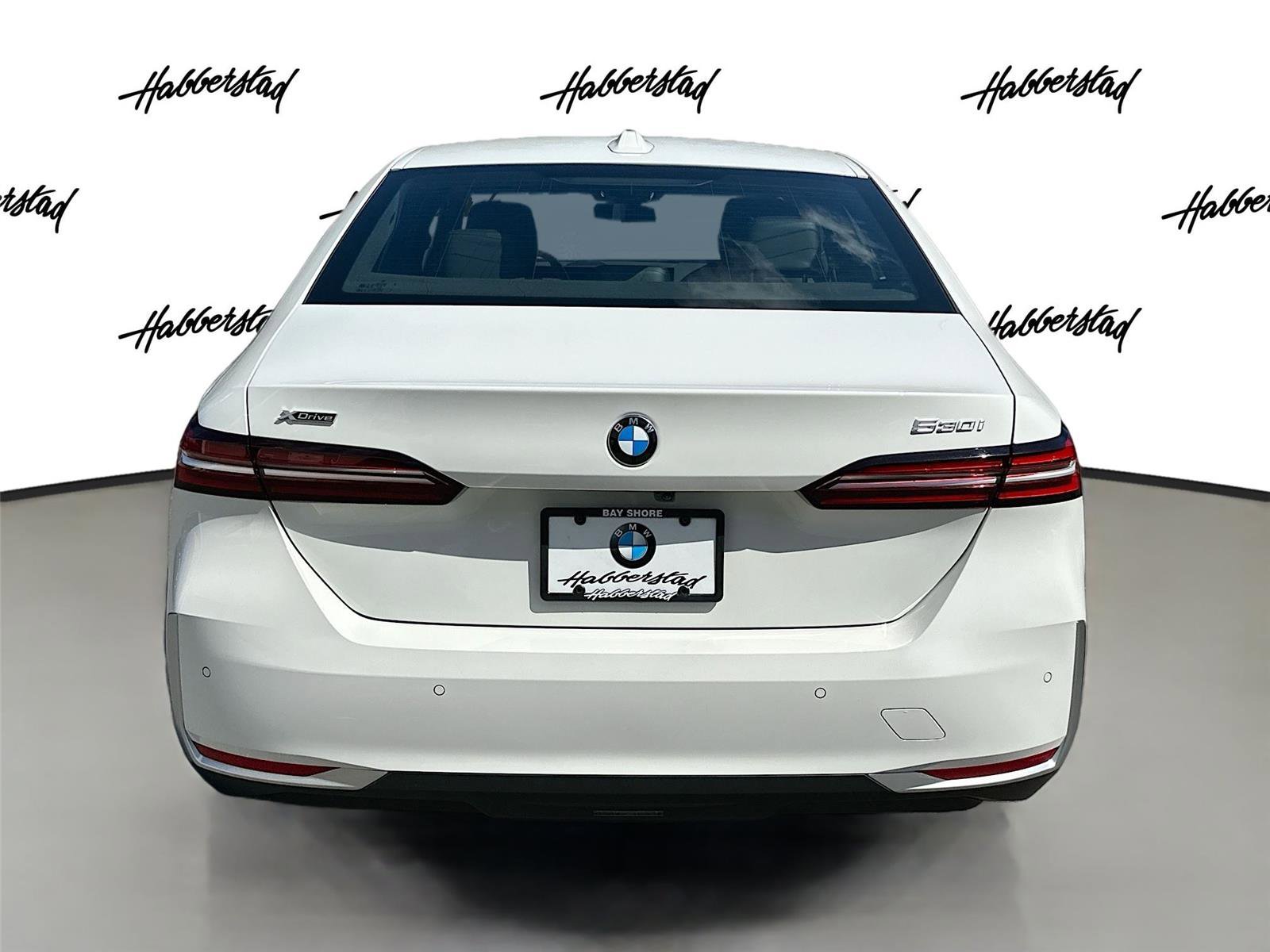 Certified 2024 BMW 530i xDrive w/ Convenience Package image 6