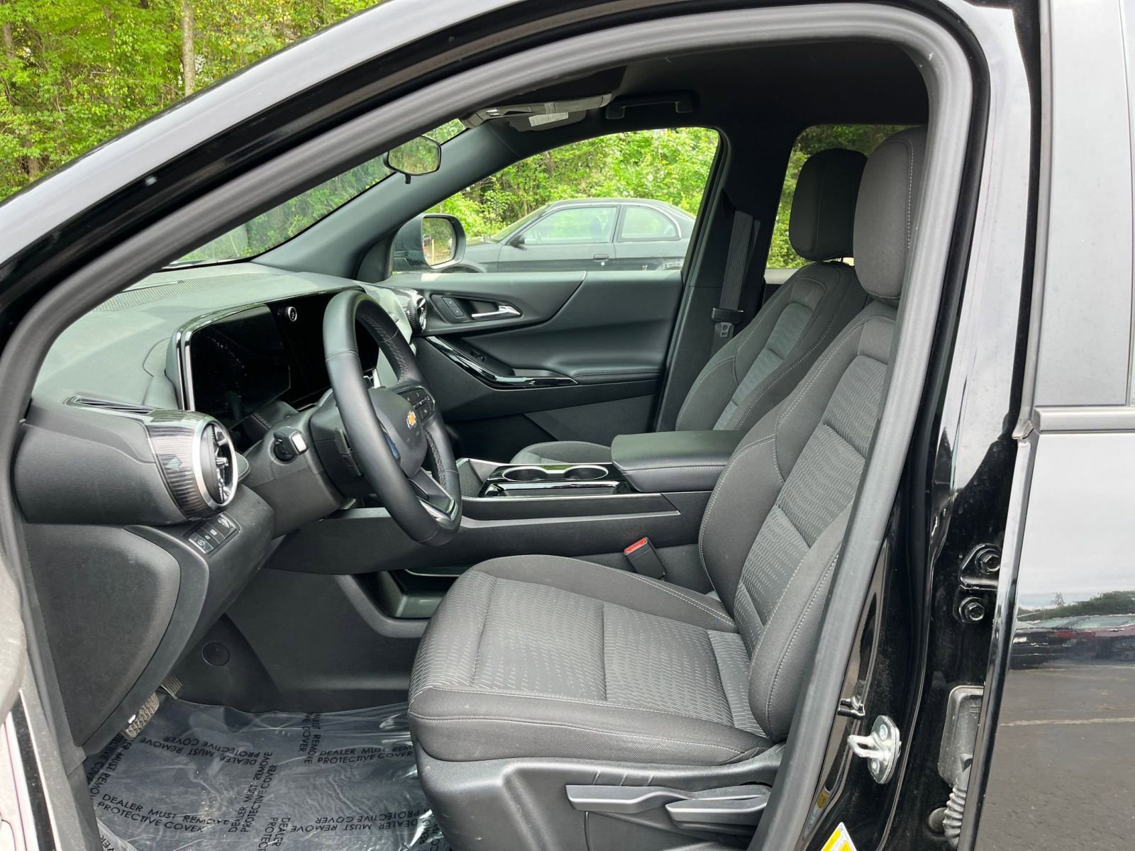 Used 2025 Chevrolet Equinox LT FWD image 27
