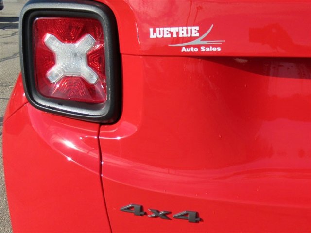 Used 2019 Jeep Renegade Trailhawk image 34