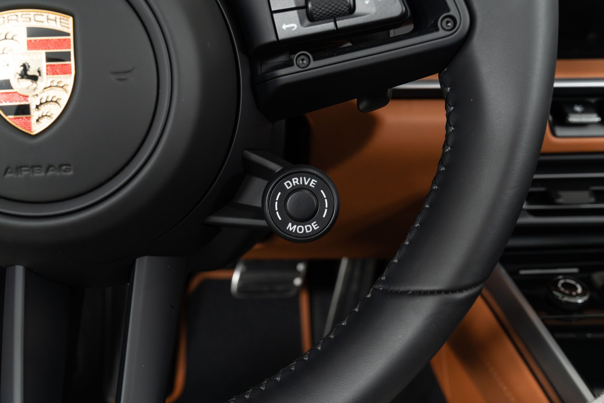 Used 2024 Porsche 911 Turbo image 25