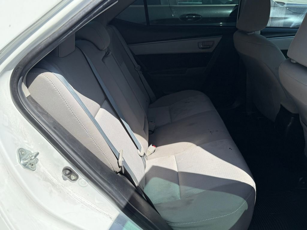 Used 2015 Toyota Corolla LE FWD image 4