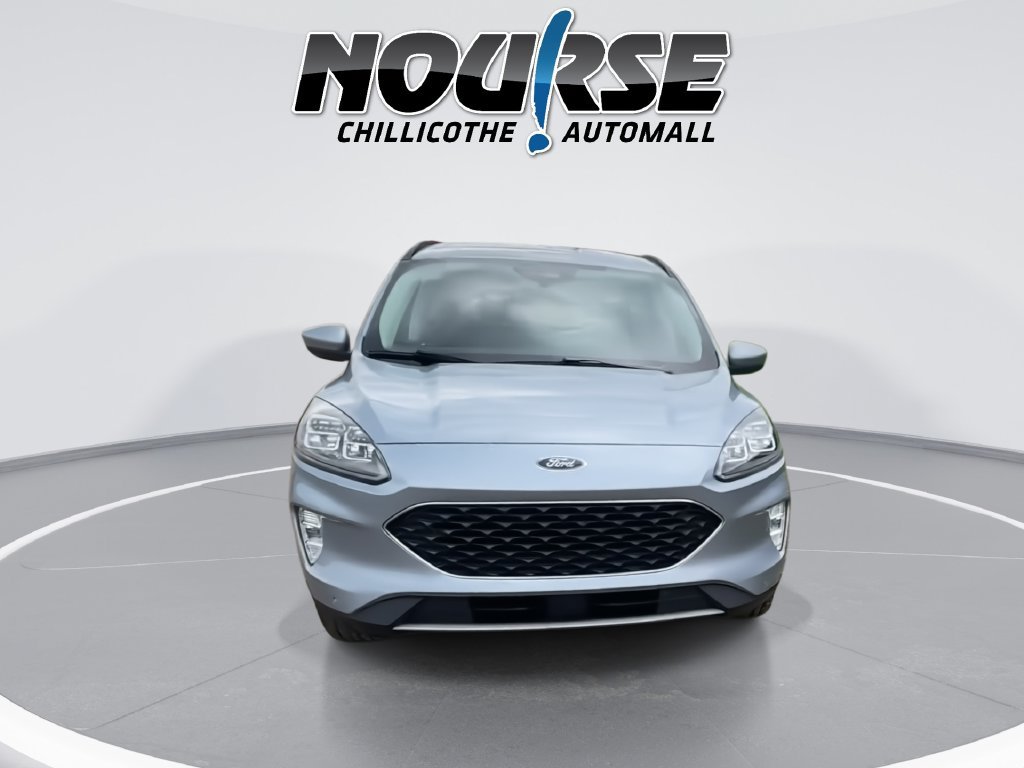 Used 2022 Ford Escape Titanium AWD/4WD image 3