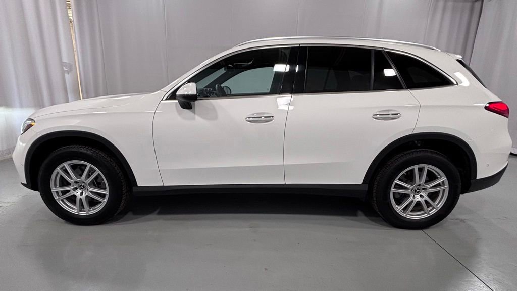 Certified 2023 Mercedes-Benz GLC 300 4MATIC image 9