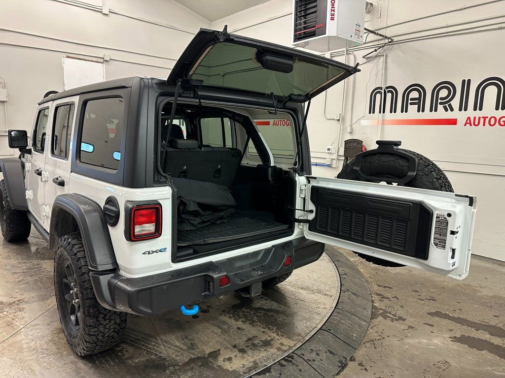 Used 2024 Jeep Wrangler Unlimited image 16