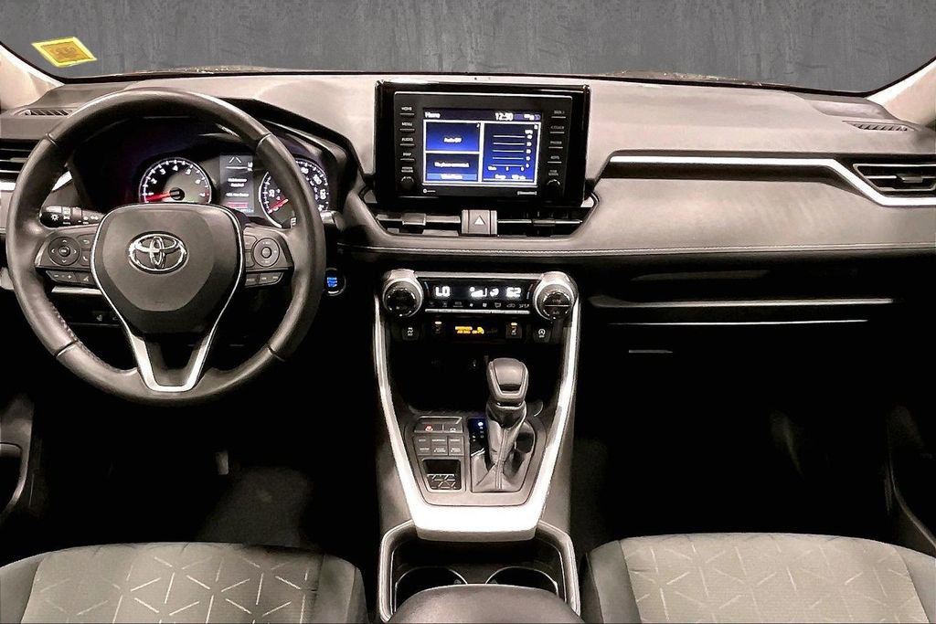 Used 2021 Toyota RAV4 XLE w/ Convenience Package AWD/4WD image 7