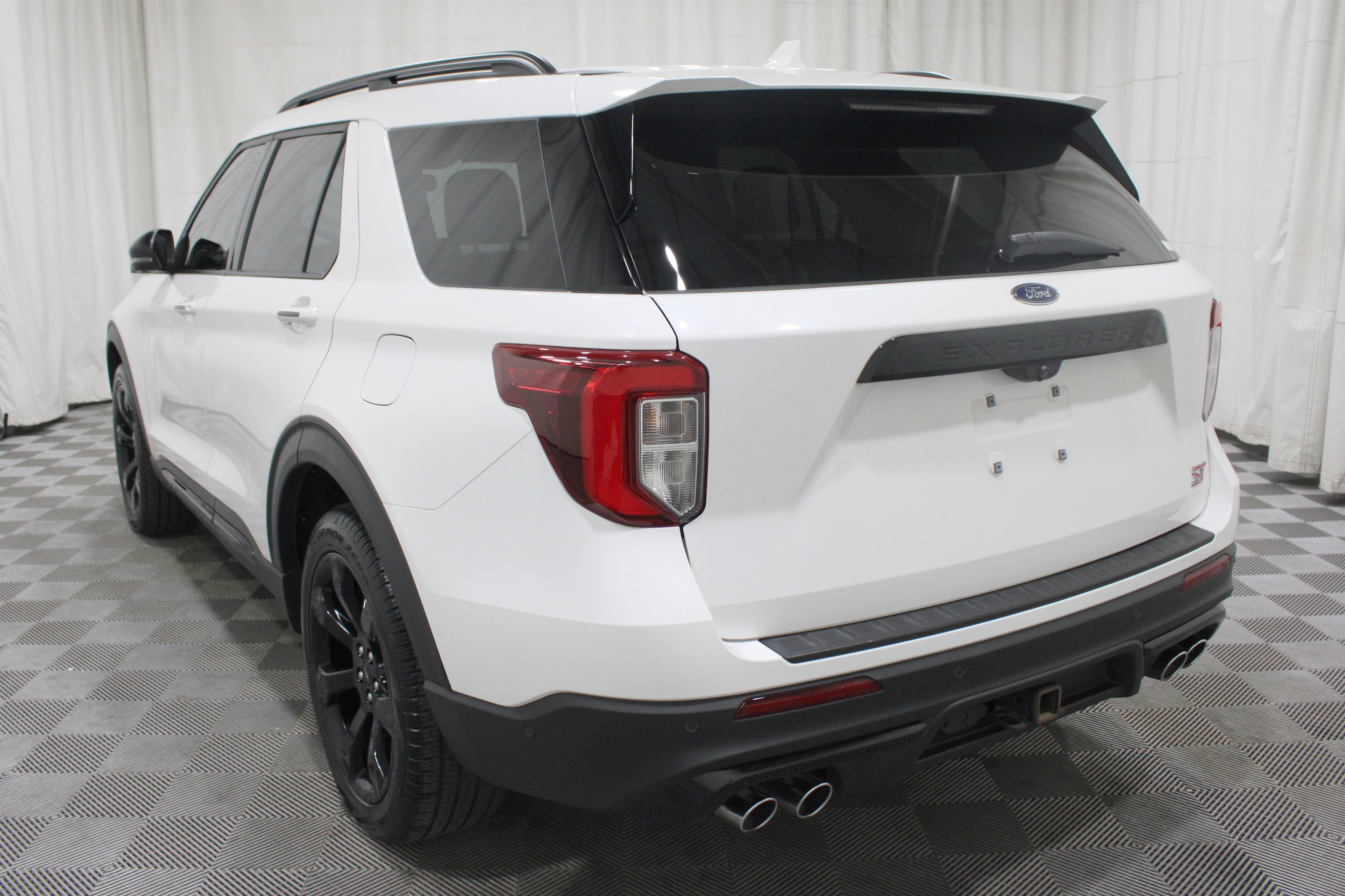 Used 2022 Ford Explorer ST w/ Equipment Group 401A AWD/4WD image 34