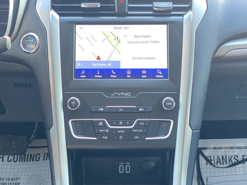 Used 2020 Ford Fusion SE image 20