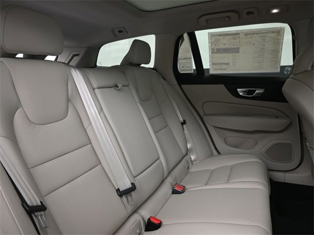 New 2026 Volvo V60 B5 Cross Country Plus w/ Protection Package Premier image 32