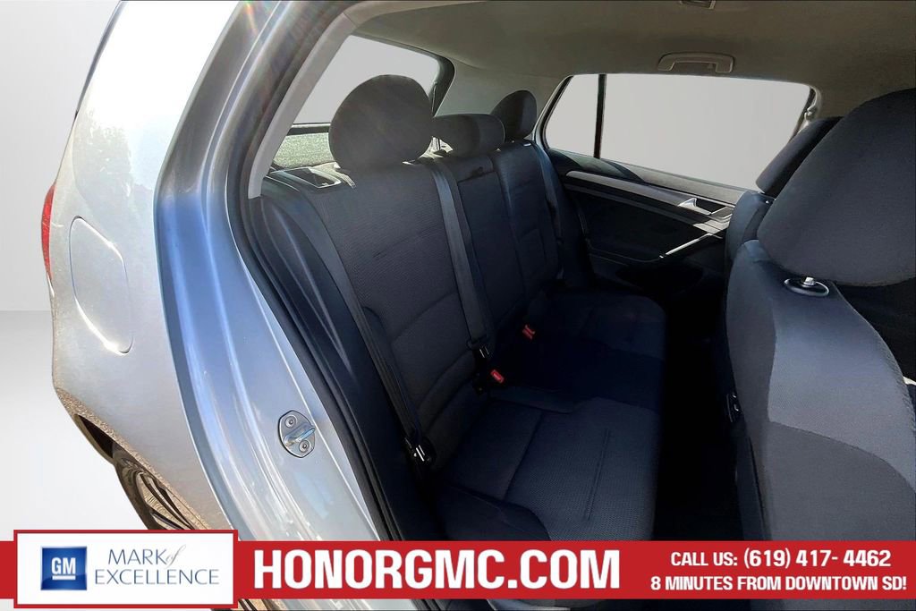 Used 2019 Volkswagen e-Golf SE w/ Driver Assistance Package FWD image 24