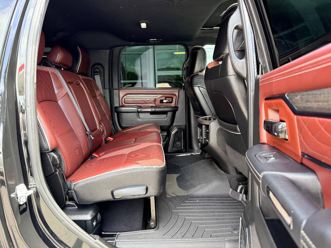 Used 2025 RAM 2500 Limited AWD/4WD image 41