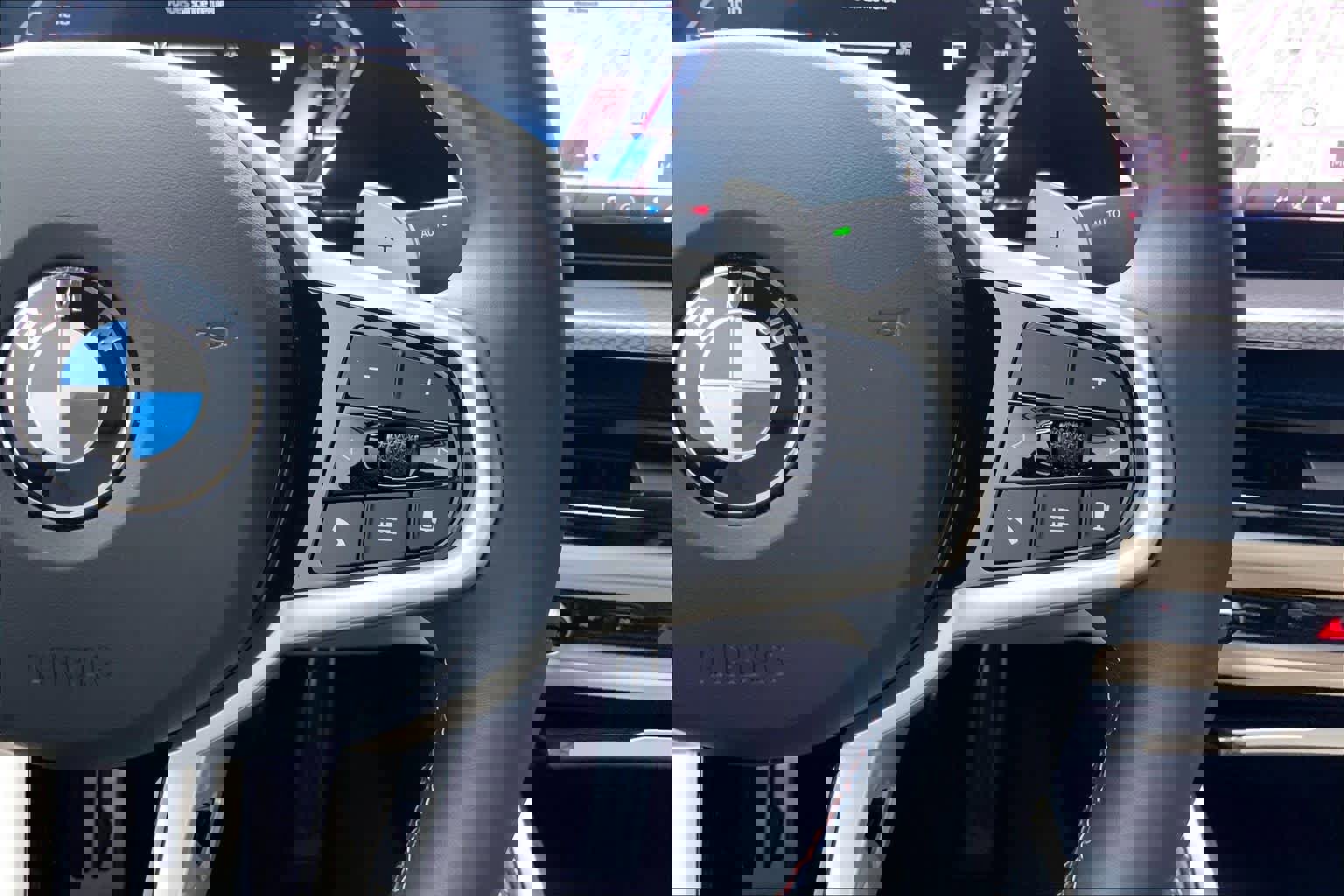 Certified 2025 BMW M440i Coupe w/ Premium Package image 17