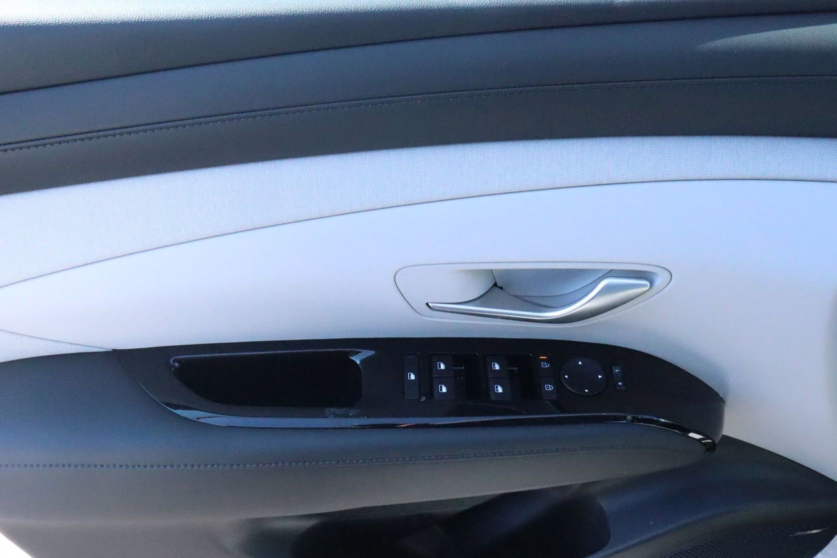 New 2026 Hyundai Tucson Limited image 19