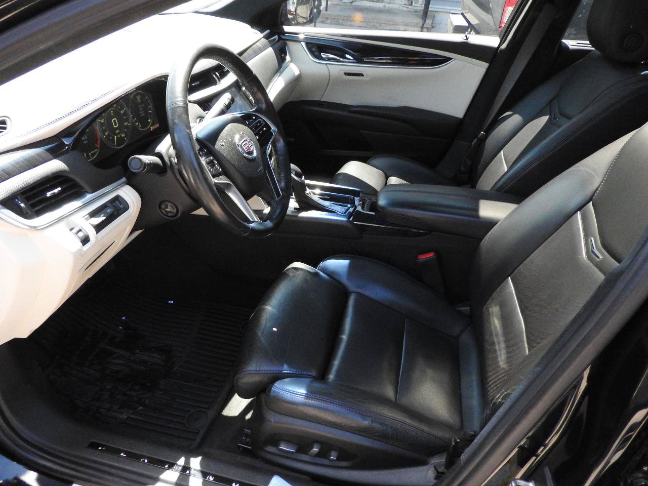 Used 2014 Cadillac XTS Platinum AWD/4WD image 3