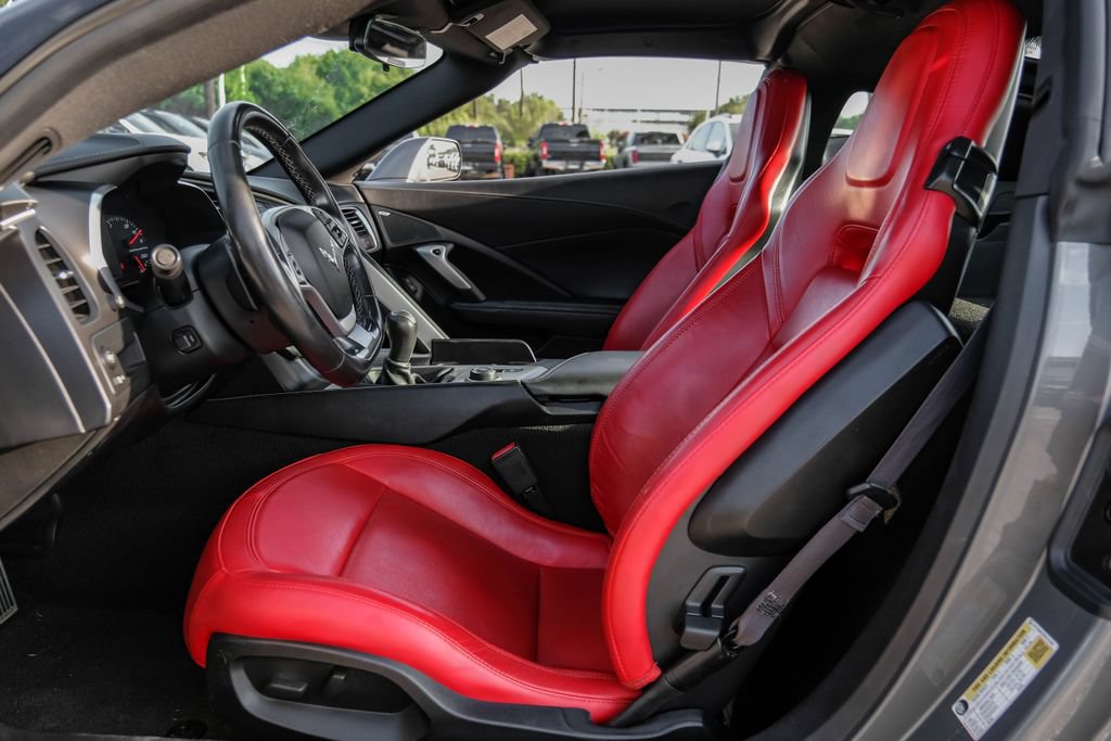 Used 2016 Chevrolet Corvette Stingray Coupe RWD image 40