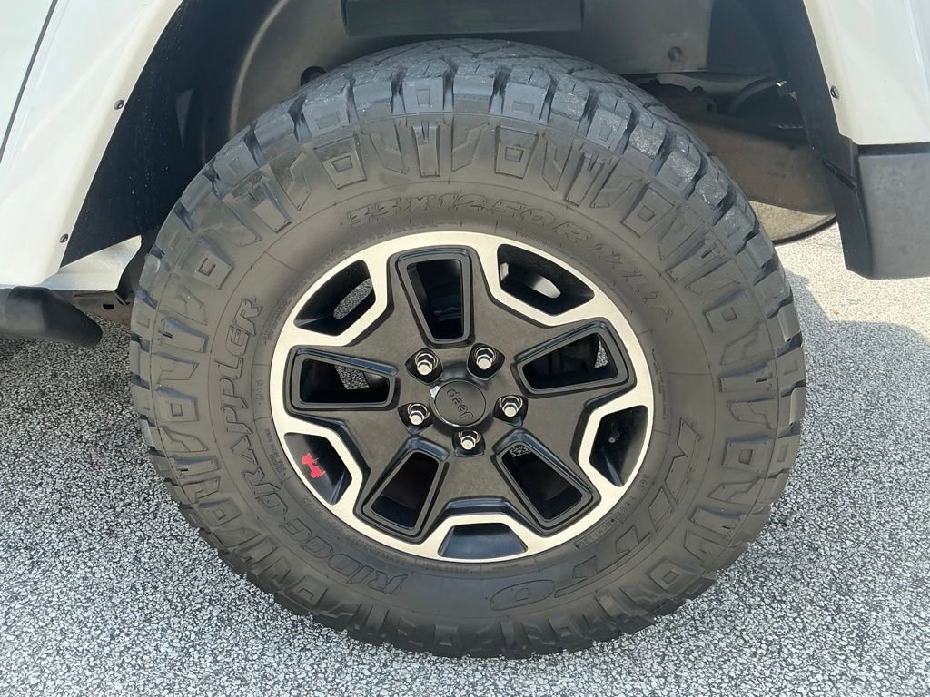 Used 2016 Jeep Wrangler Unlimited Rubicon AWD/4WD image 23