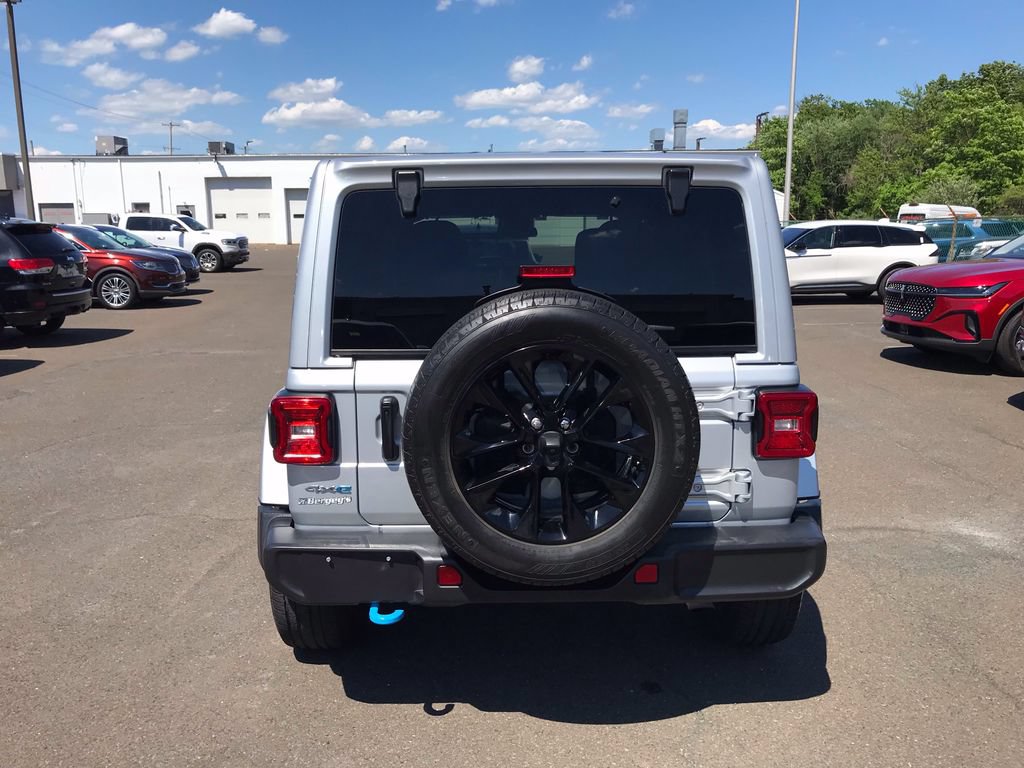 Used 2024 Jeep Wrangler Unlimited Sahara AWD/4WD image 4