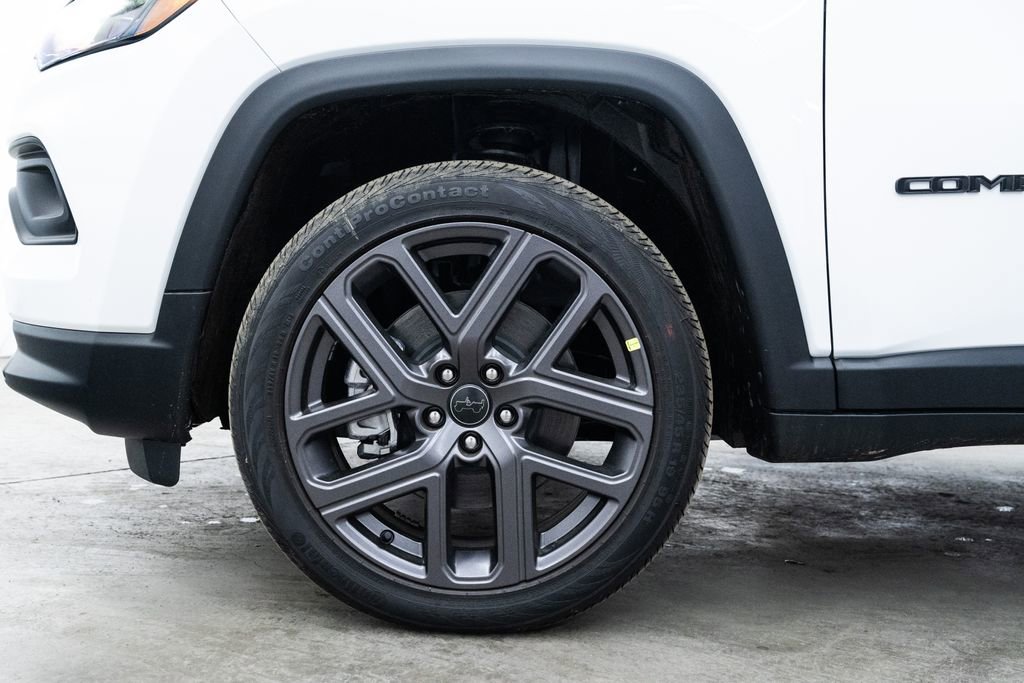 New 2026 Jeep Compass Latitude image 7