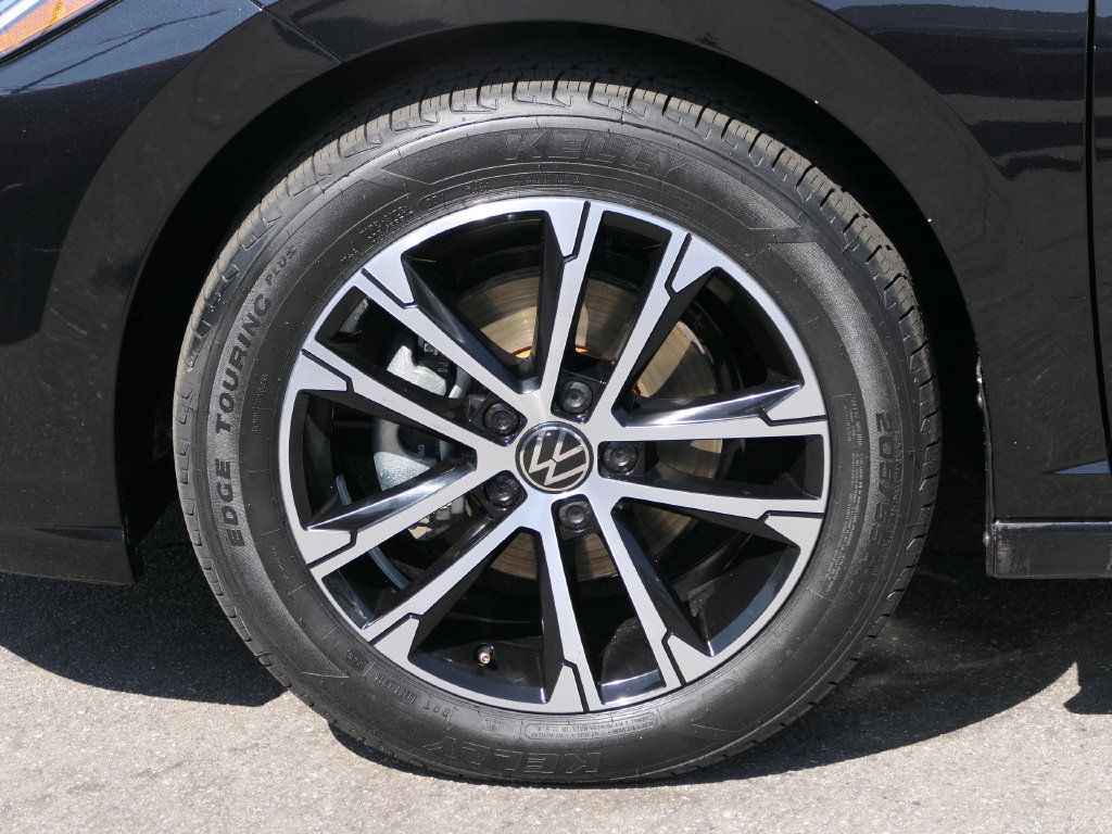 Used 2025 Volkswagen Jetta Sport FWD image 8